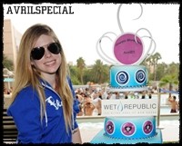 Parabéns para nossa querida canadense Avril Lavigne!